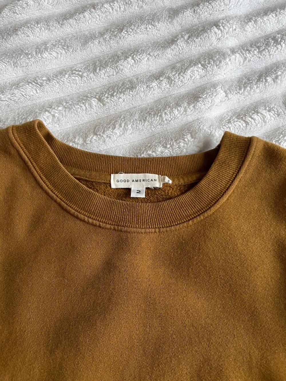 Good American Caramel Brown Crewneck Sweatshirt - Picture 14 of 14